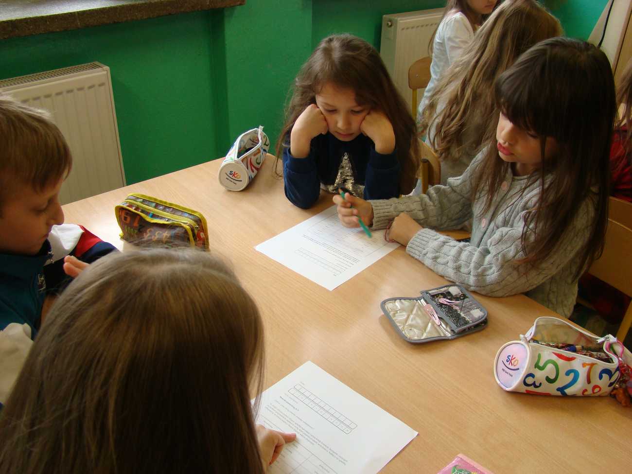 Czy Warto Pomagać Innym Przykłady Z Lektur Czy warto pomagać? - Szkolne Blogi