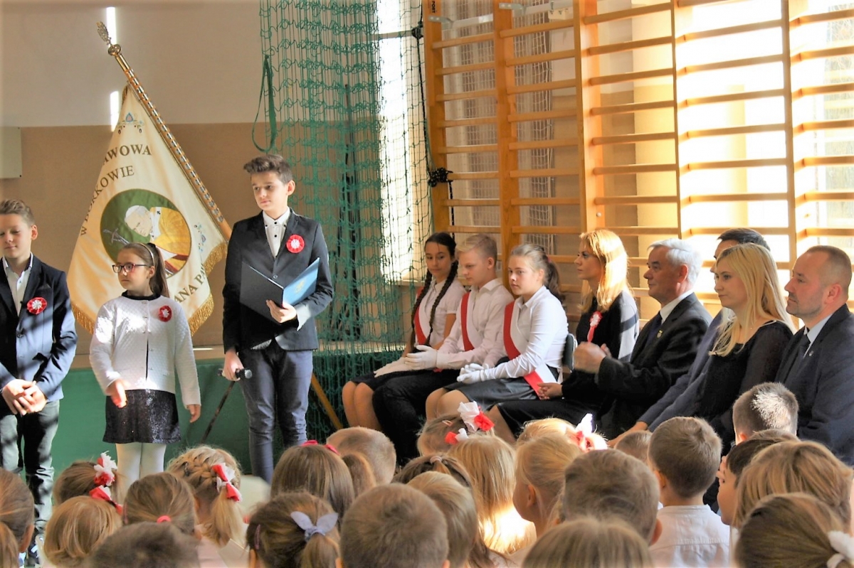 Szkoła Podstawowa W Borkowie Kościelnym Święto Niepodległości w Szkole w Borkowie - Szkolne Blogi