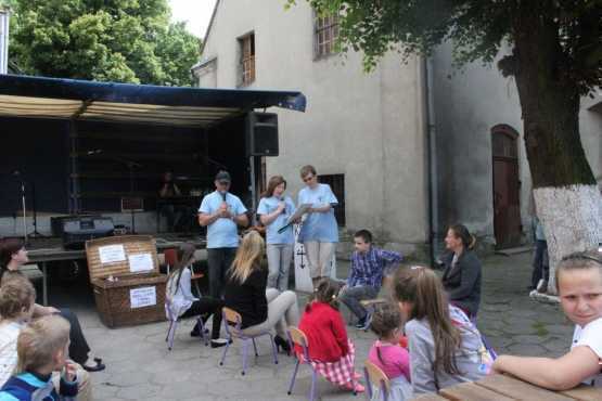 copy_of_dzie_dziecka_dla_dzieci_z_domu_dziecka_2014_20140602_1639060046.jpg